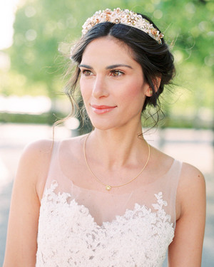 Hair for Backless Wedding Dress